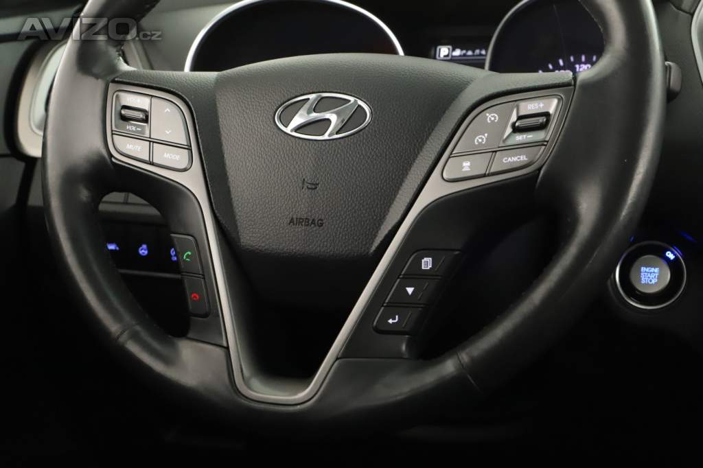 Foto inzerátu Hyundai Grand Santa Fe 2.2 CRDi Blue