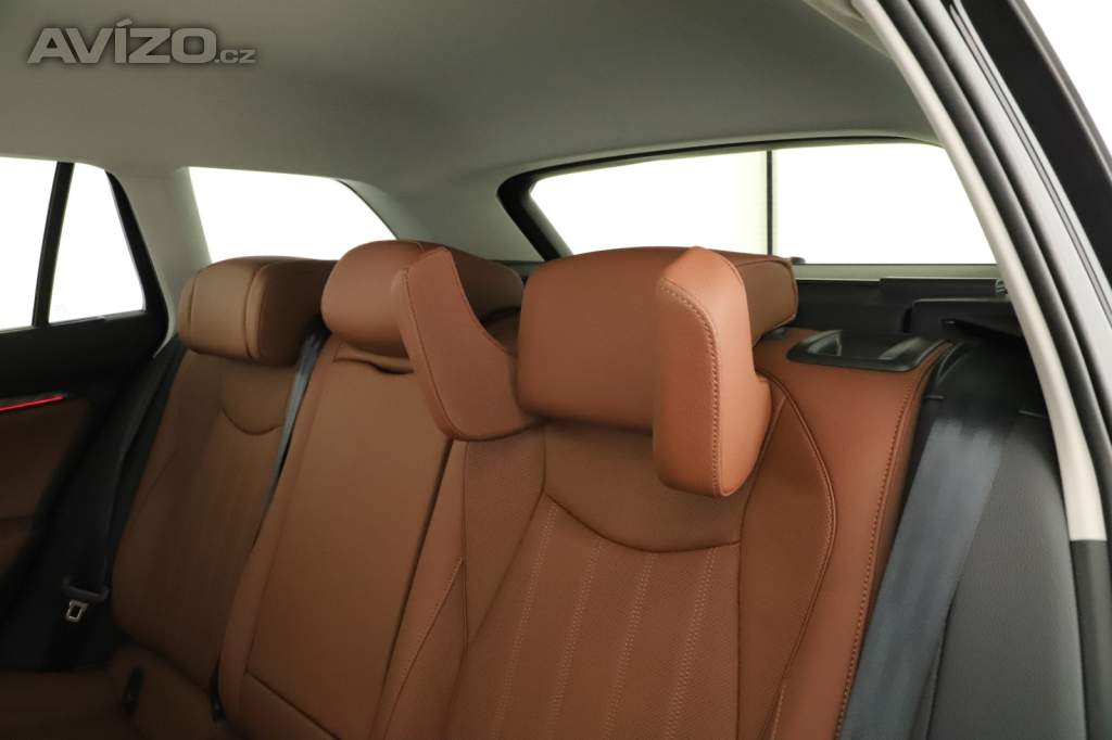Foto inzerátu Skoda Superb 2.0 TDI