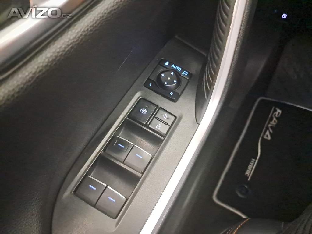 Foto inzerátu Toyota RAV 4 2.5 Hybrid
