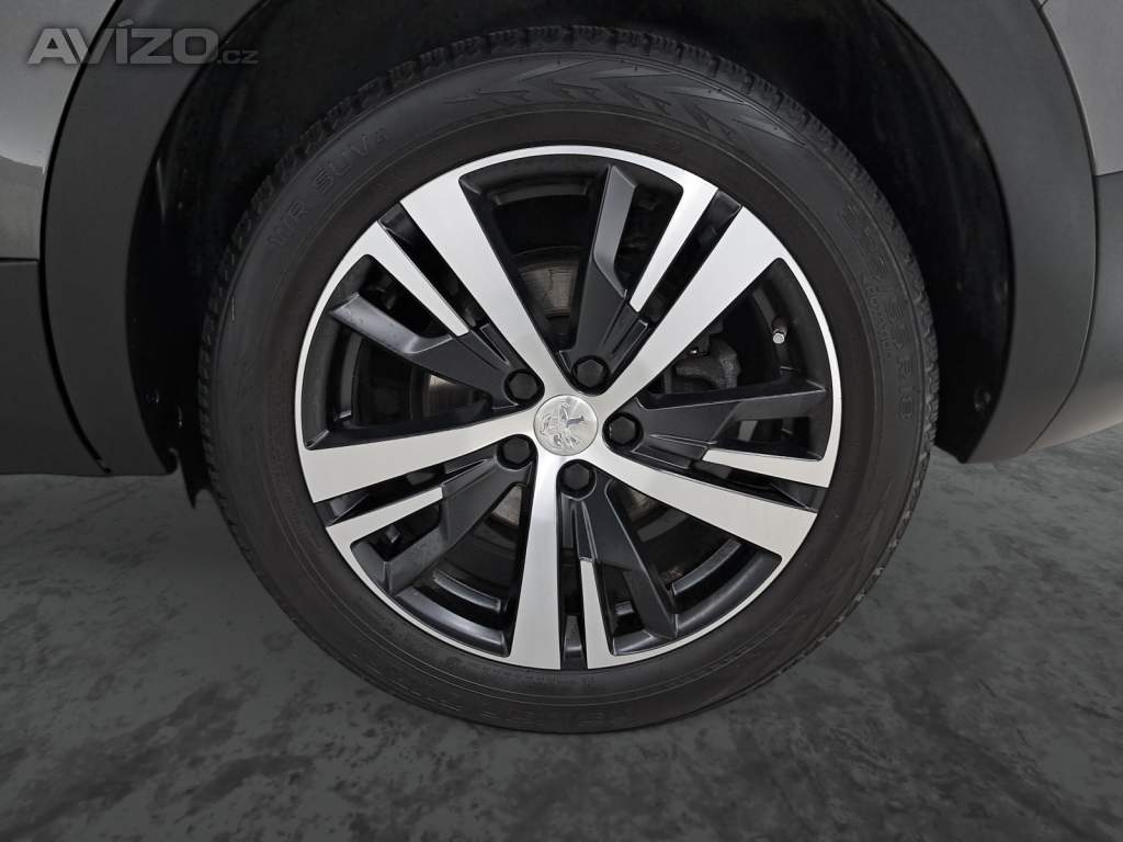 Foto inzerátu Peugeot 5008 PureTech 130