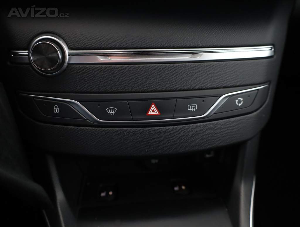 Foto inzerátu Peugeot 308 1.2 PureTech