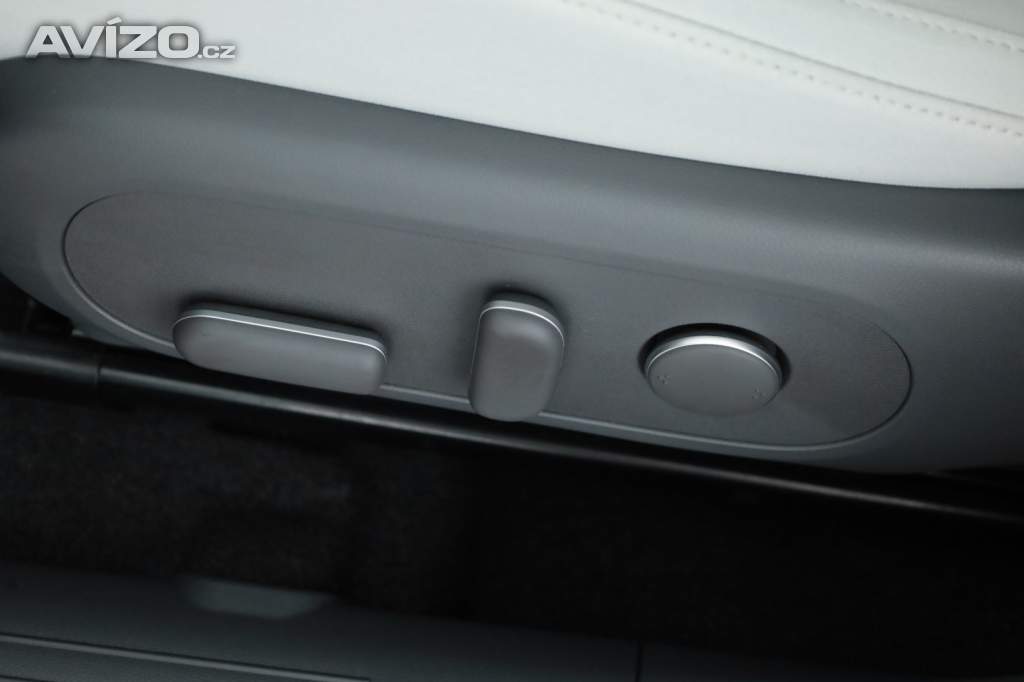 Foto inzerátu Hyundai Kona Electric 48 kWh