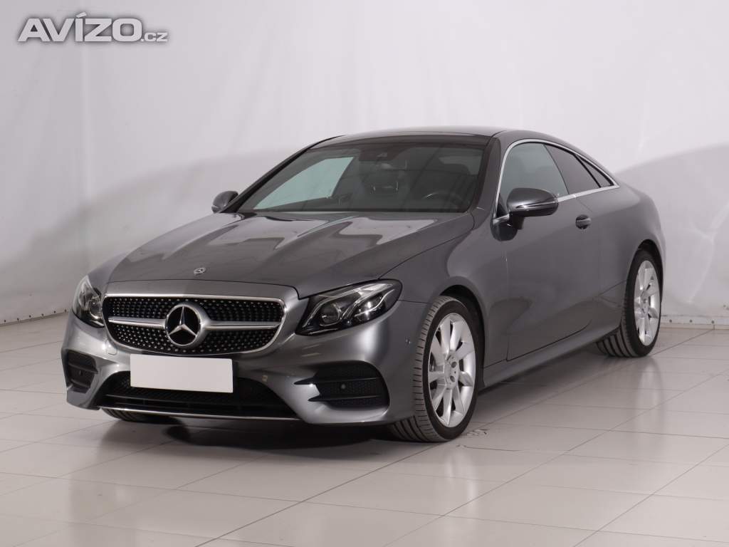 Foto inzerátu Mercedes E E 200 4MATIC