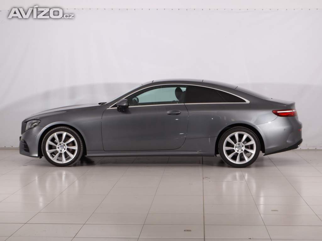 Foto inzerátu Mercedes E E 200 4MATIC