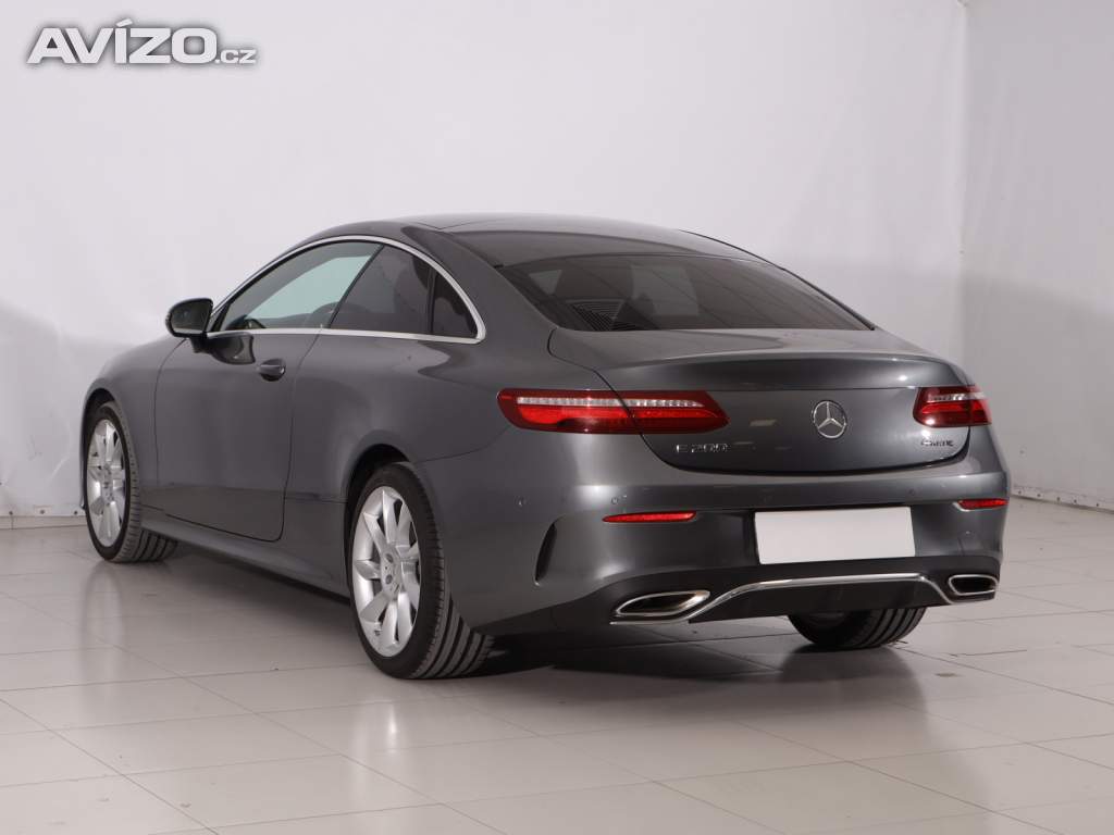 Foto inzerátu Mercedes E E 200 4MATIC
