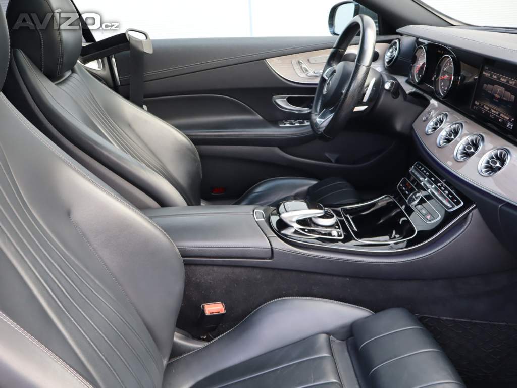 Foto inzerátu Mercedes E E 200 4MATIC