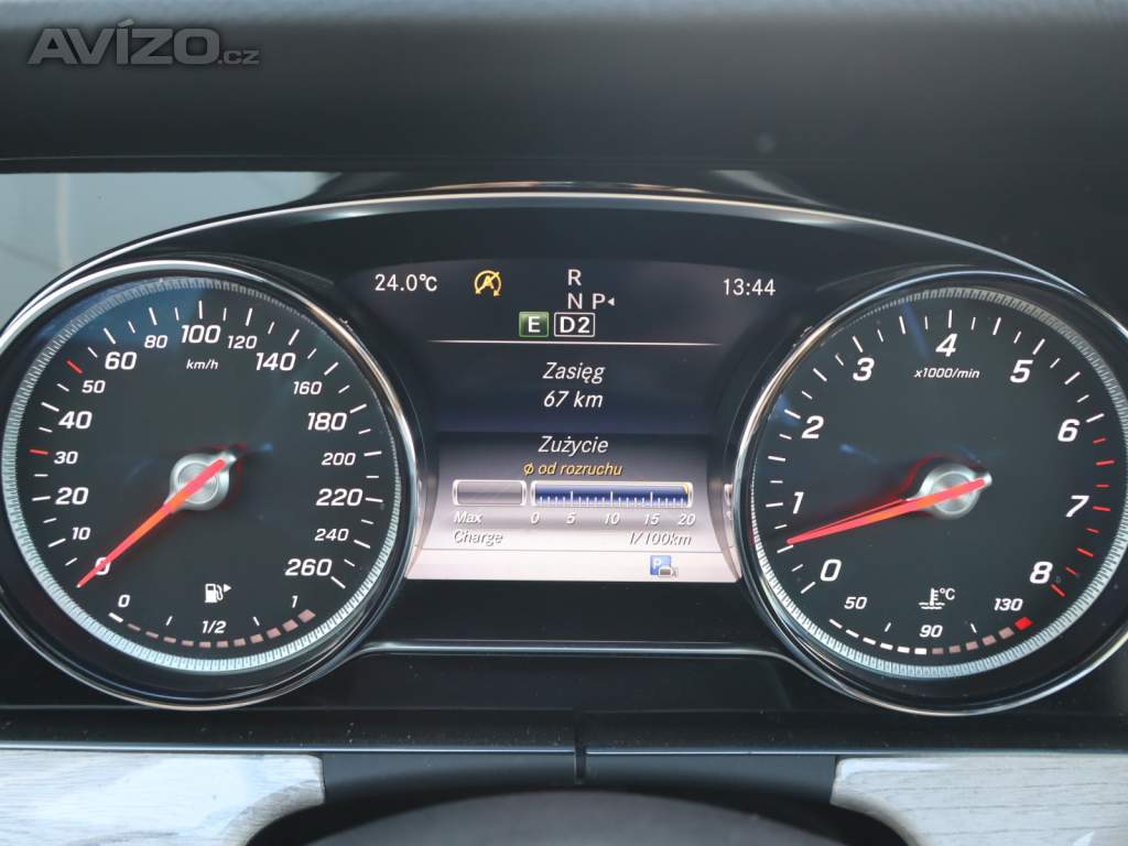 Foto inzerátu Mercedes E E 200 4MATIC