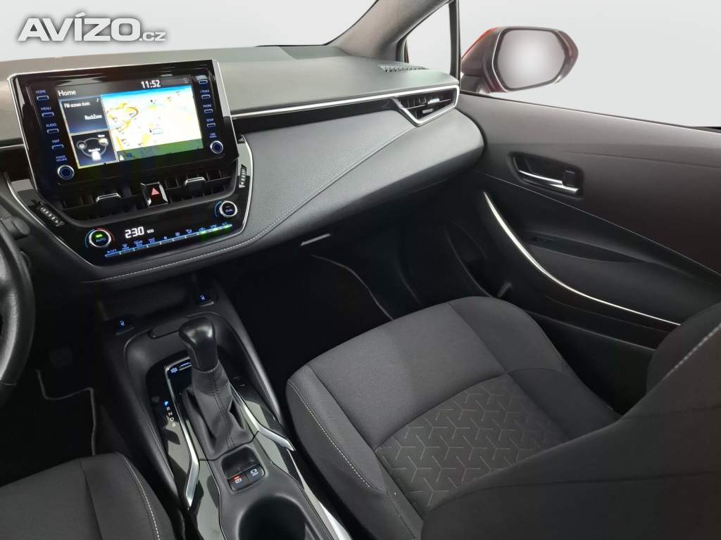 Foto inzerátu Toyota Corolla 1.8 Hybrid