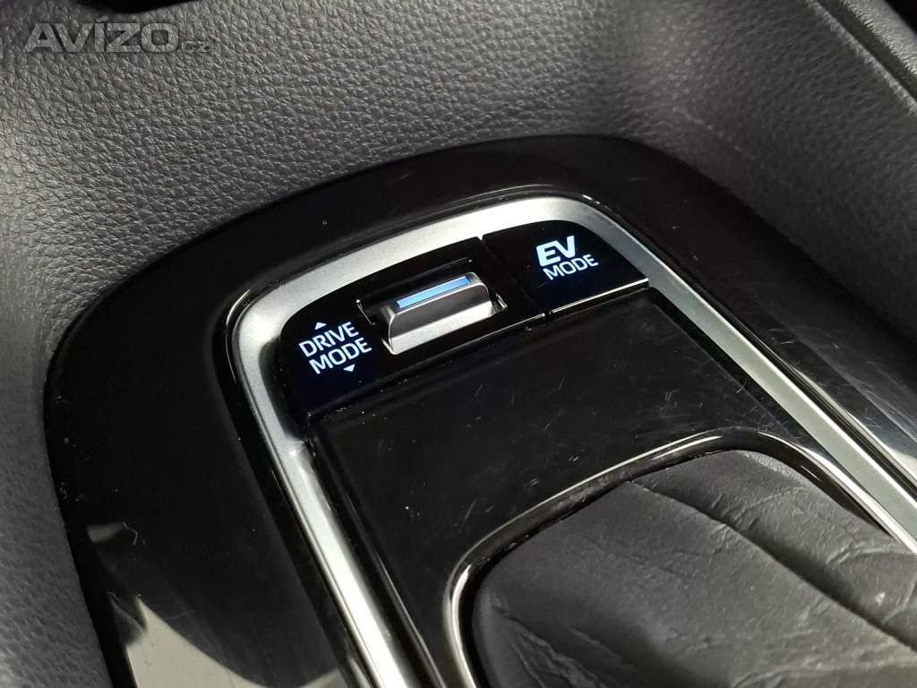 Foto inzerátu Toyota Corolla 1.8 Hybrid