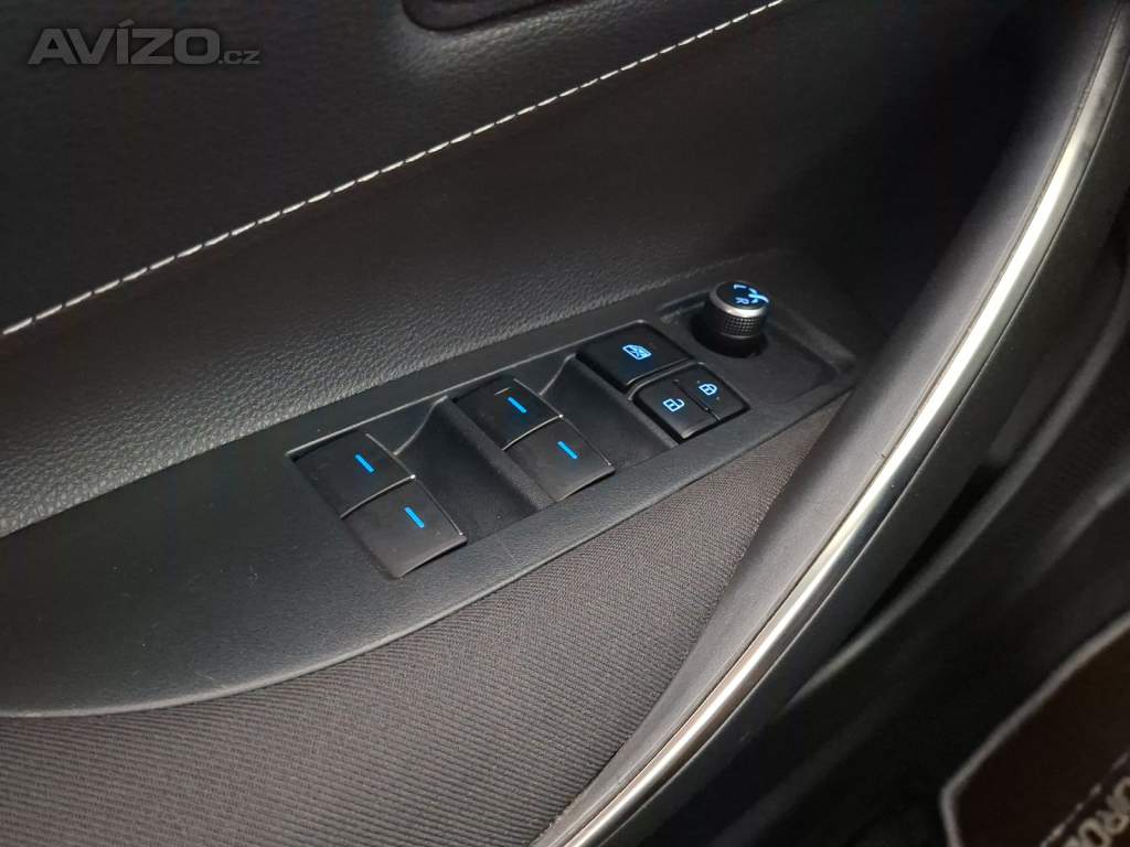 Foto inzerátu Toyota Corolla 1.8 Hybrid