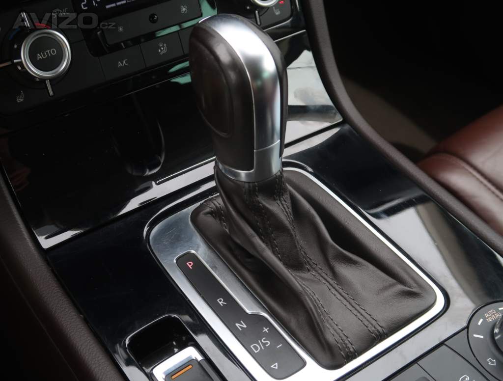 Foto inzerátu VW Touareg 3.0 TDI