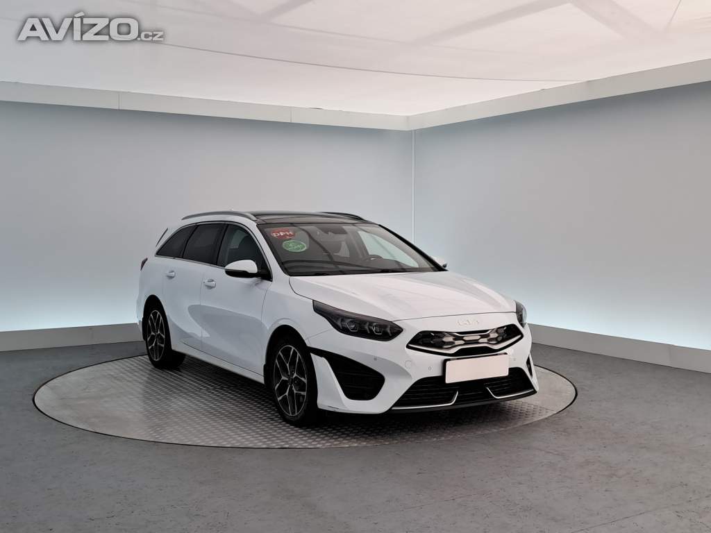 Foto inzerátu Kia Ceed 1.6 GDI plug-in
