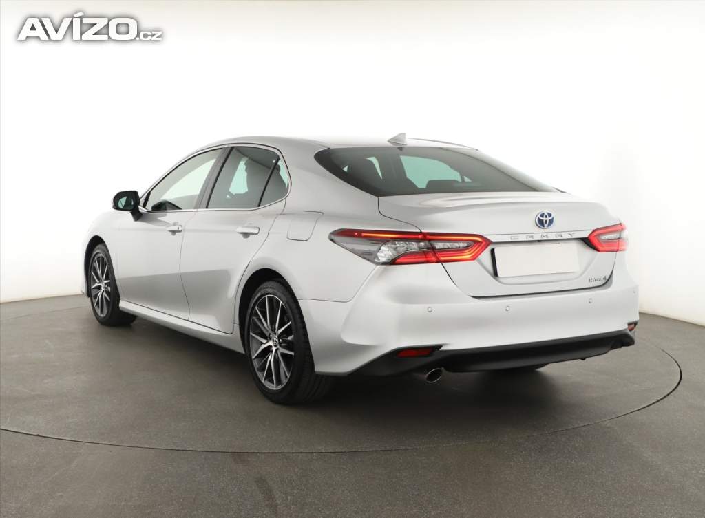 Foto inzerátu Toyota Camry 2.5 Hybrid