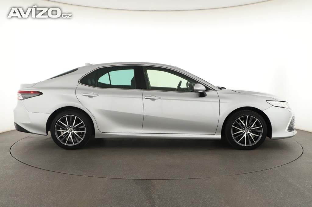 Foto inzerátu Toyota Camry 2.5 Hybrid