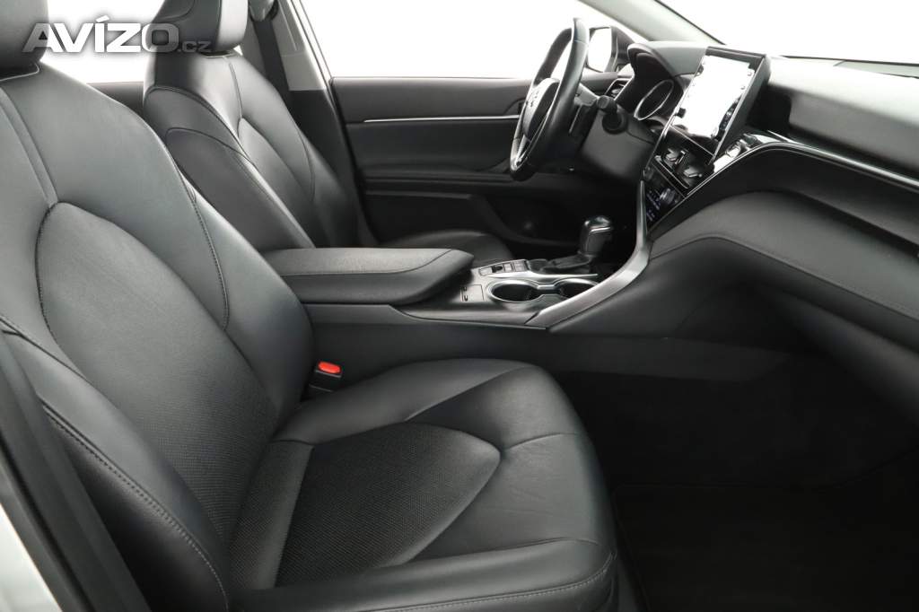 Foto inzerátu Toyota Camry 2.5 Hybrid
