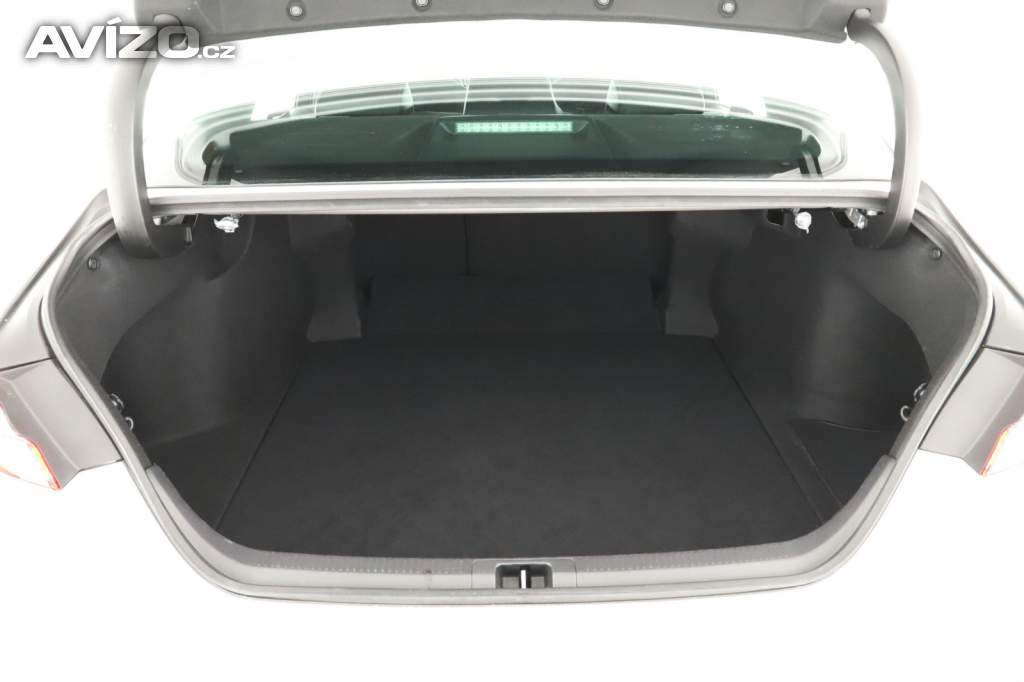 Foto inzerátu Toyota Camry 2.5 Hybrid