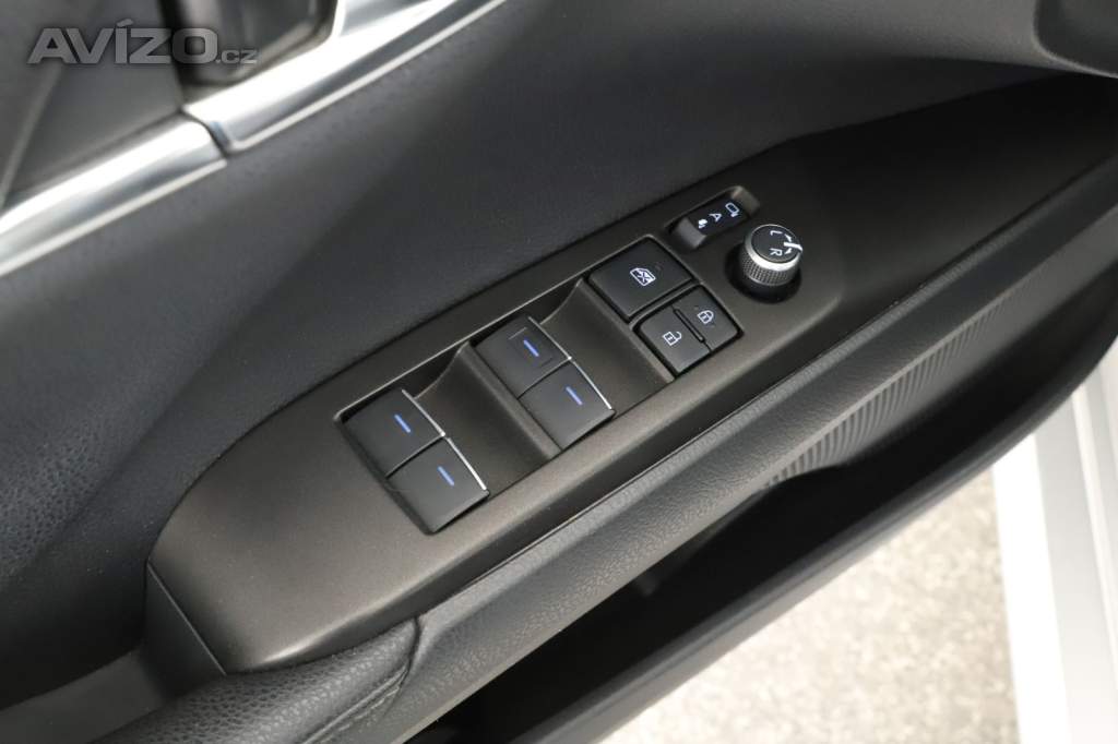Foto inzerátu Toyota Camry 2.5 Hybrid