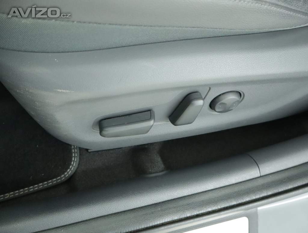Foto inzerátu Hyundai Ioniq Electric 38 kWh