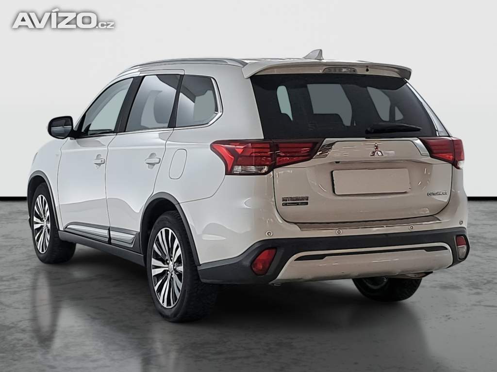 Foto inzerátu Mitsubishi Outlander 2.0