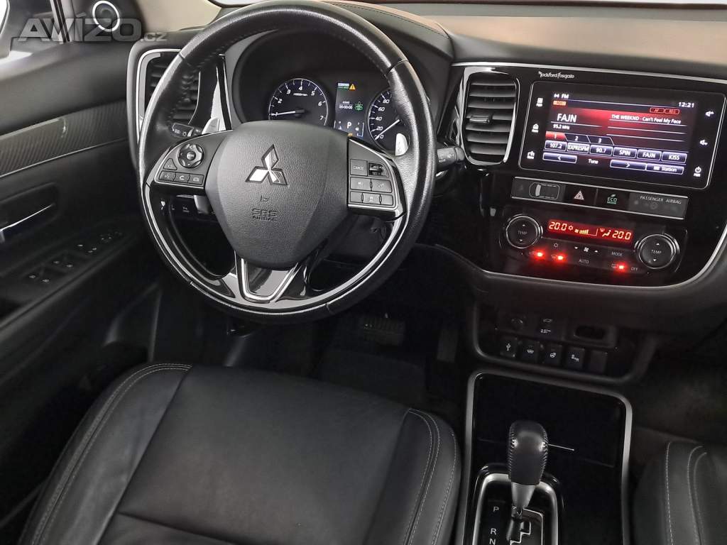Foto inzerátu Mitsubishi Outlander 2.0