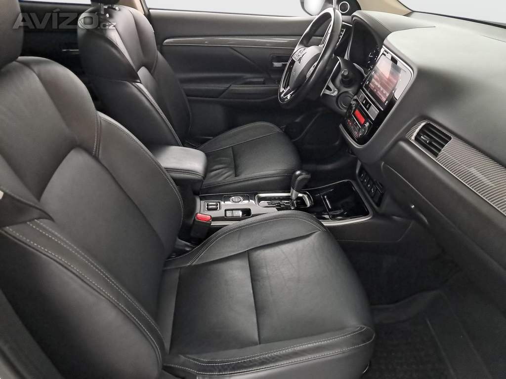 Foto inzerátu Mitsubishi Outlander 2.0