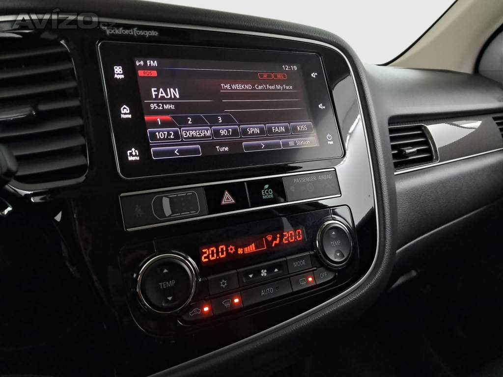 Foto inzerátu Mitsubishi Outlander 2.0
