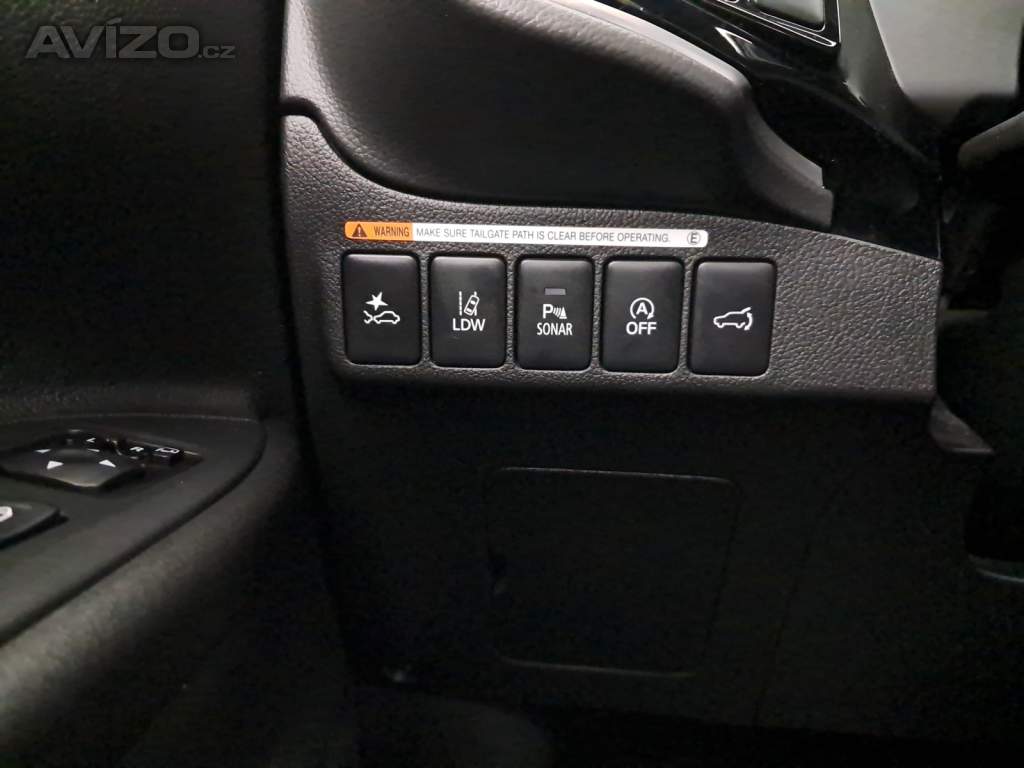 Foto inzerátu Mitsubishi Outlander 2.0