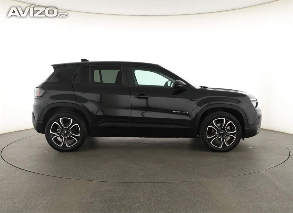 Foto inzerátu Jeep Avenger 54 kWh