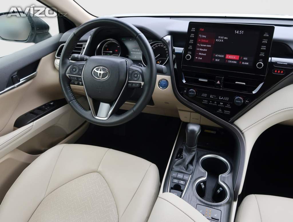 Foto inzerátu Toyota Camry 2.5 Hybrid