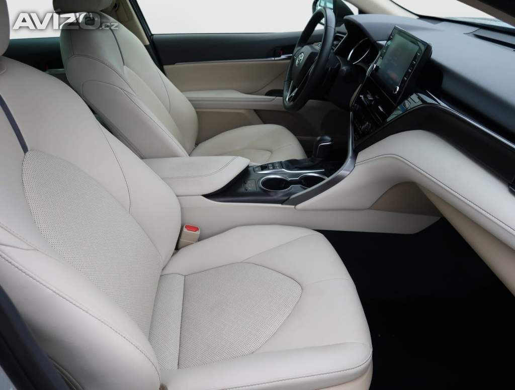 Foto inzerátu Toyota Camry 2.5 Hybrid