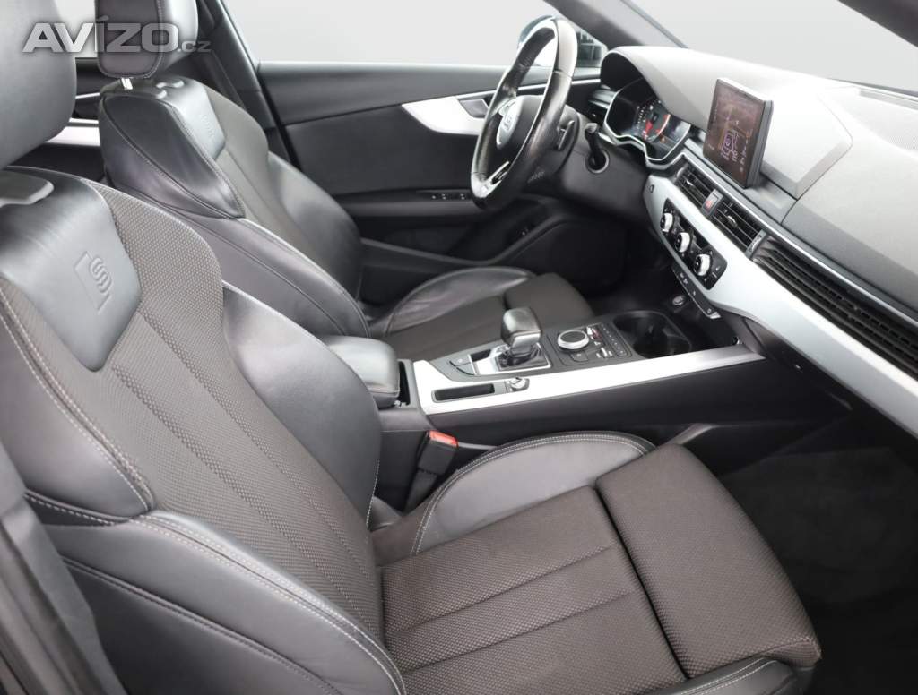 Foto inzerátu Audi A4 2.0 TDI
