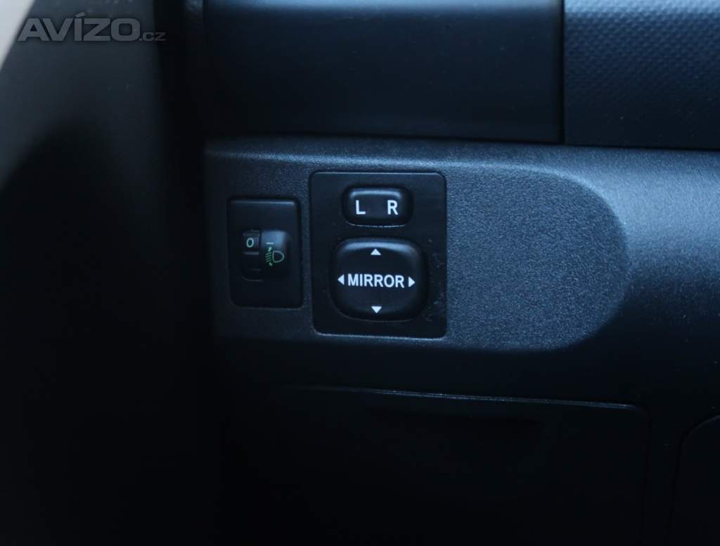 Foto inzerátu Toyota Yaris 1.0 VVT-i