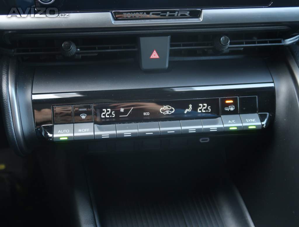 Foto inzerátu Toyota C-HR 1.8 Hybrid