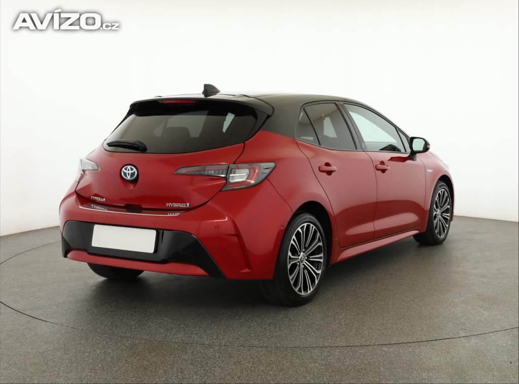 Foto inzerátu Toyota Corolla 1.8 Hybrid