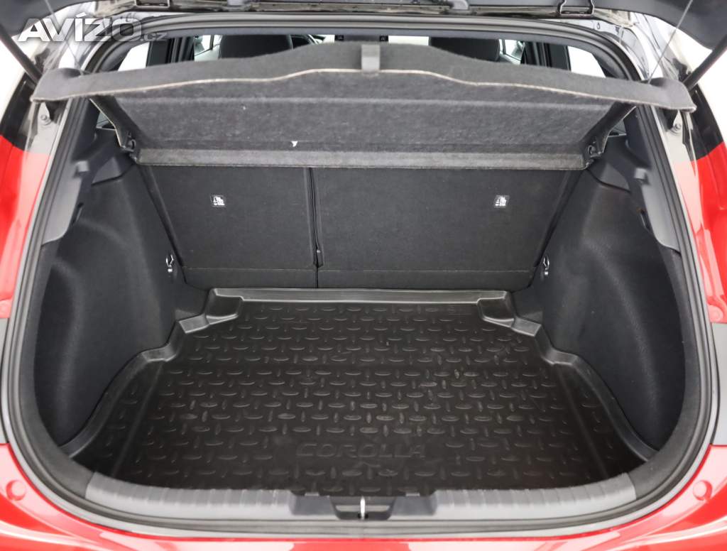 Foto inzerátu Toyota Corolla 1.8 Hybrid