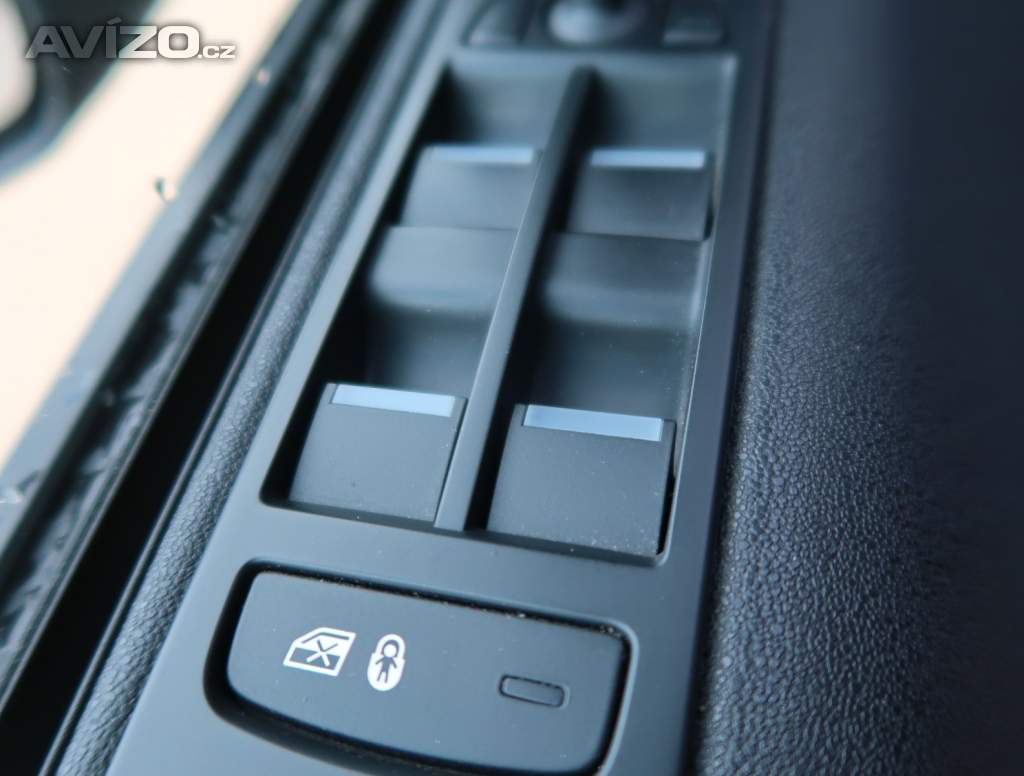 Foto inzerátu Land Rover Discovery Sport TD4