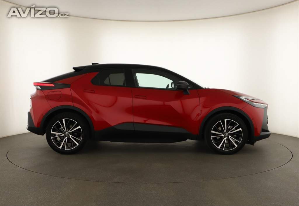 Foto inzerátu Toyota C-HR 2.0 Plug-in