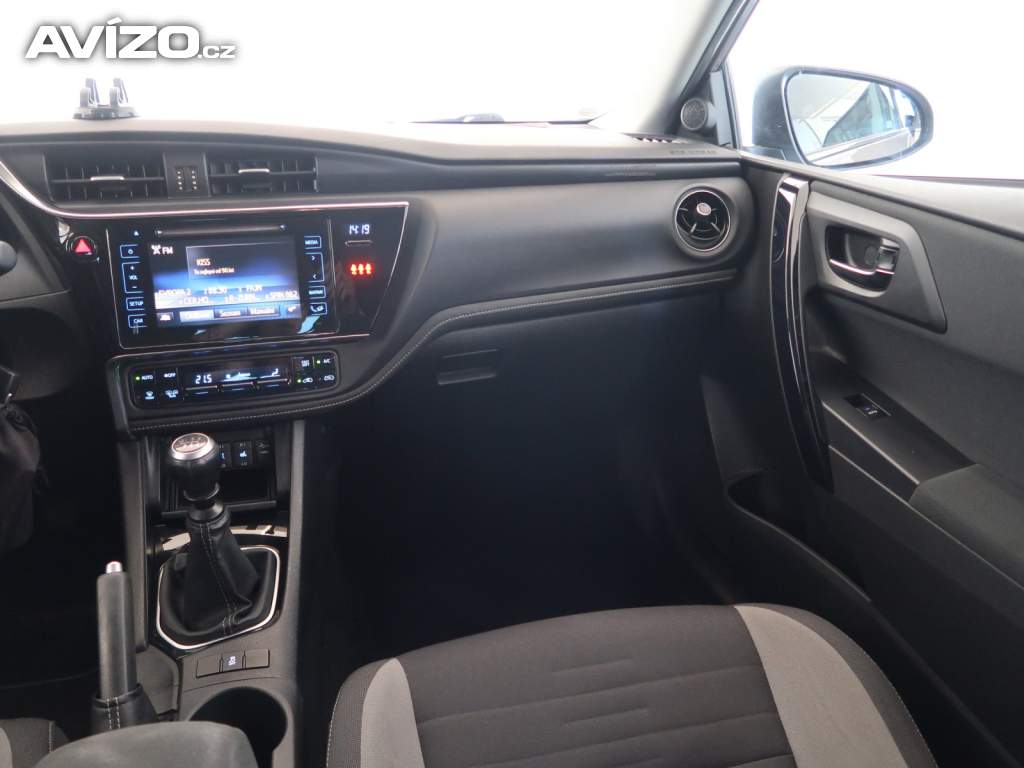 Foto inzerátu Toyota Auris 1.2 Ti