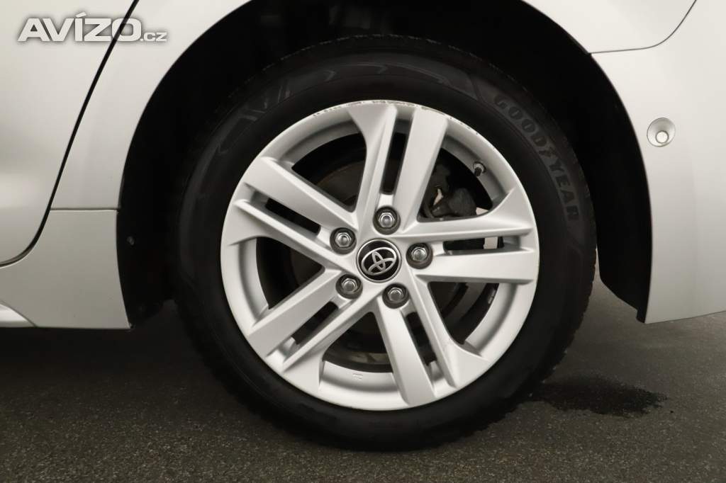 Foto inzerátu Toyota Corolla 1.8 Hybrid