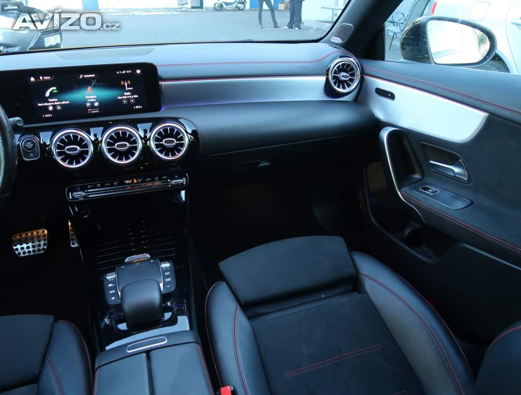 Foto inzerátu Mercedes CLA 200 d