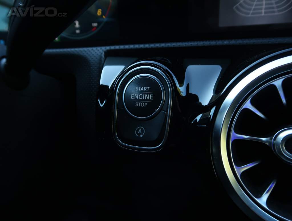 Foto inzerátu Mercedes CLA 200 d