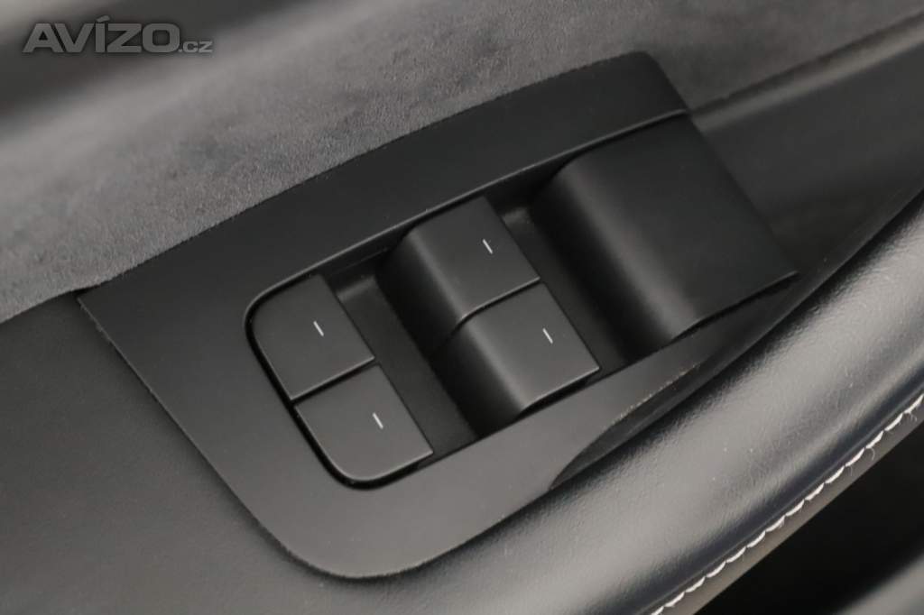 Foto inzerátu Tesla Model Y Long Range AWD 79kWh