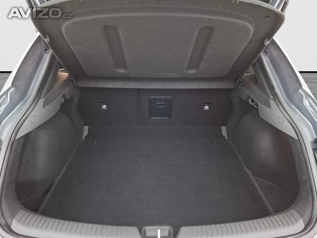 Foto inzerátu Hyundai i30 Fastback 1.5 T-GDI MHEV