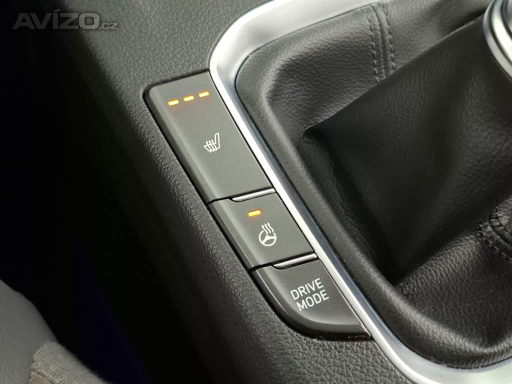 Foto inzerátu Hyundai i30 Fastback 1.5 T-GDI MHEV