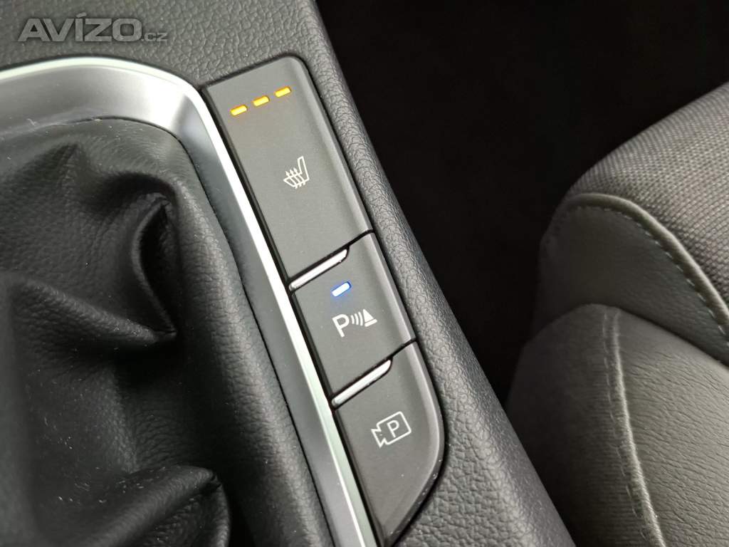 Foto inzerátu Hyundai i30 Fastback 1.5 T-GDI MHEV