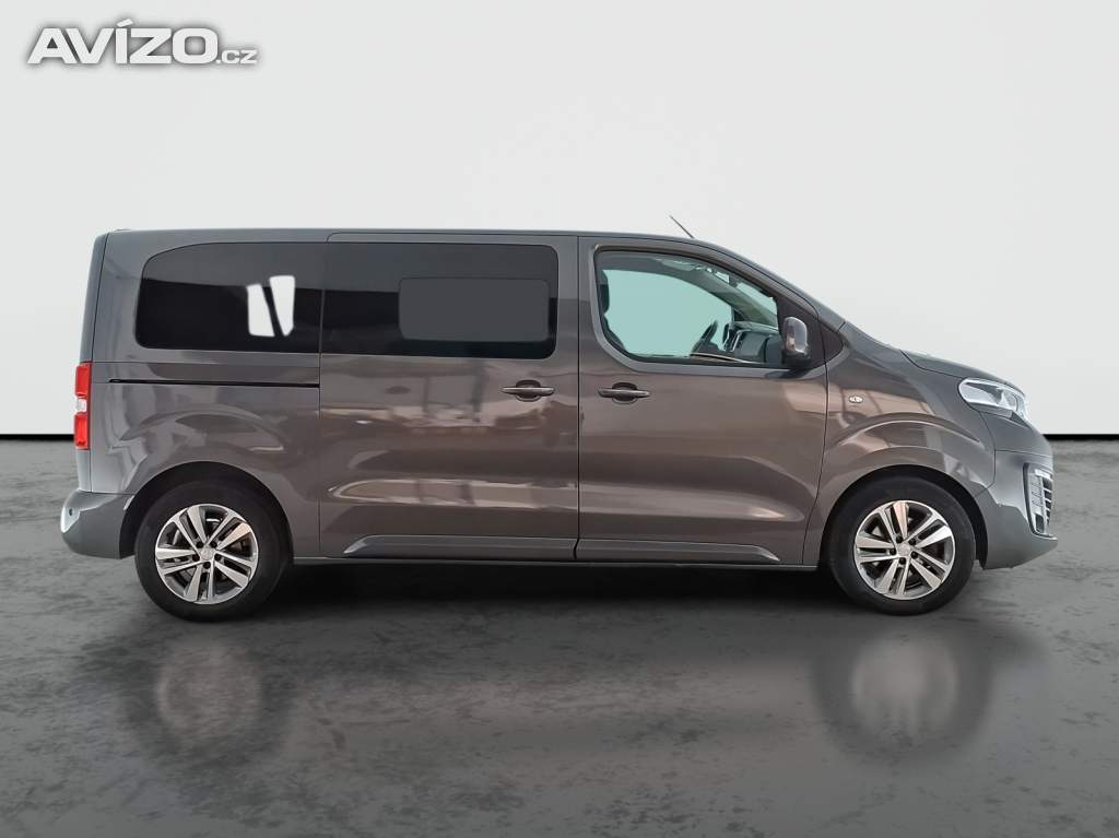 Foto inzerátu Peugeot Traveller 2.0 BlueHDi