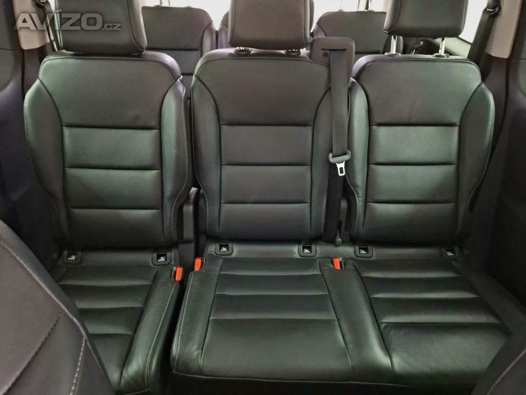 Foto inzerátu Peugeot Traveller 2.0 BlueHDi