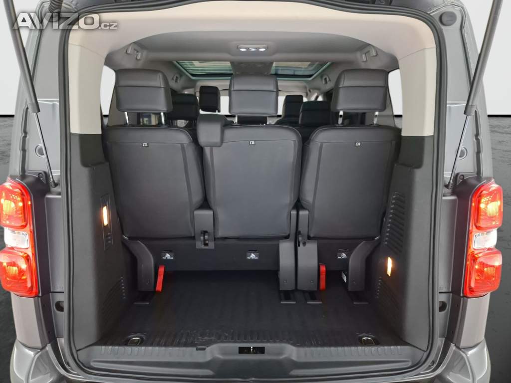 Foto inzerátu Peugeot Traveller 2.0 BlueHDi
