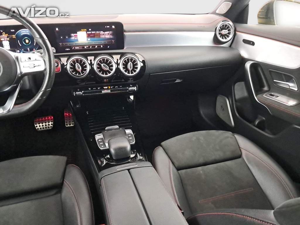 Foto inzerátu Mercedes CLA 200 d 4MATIC