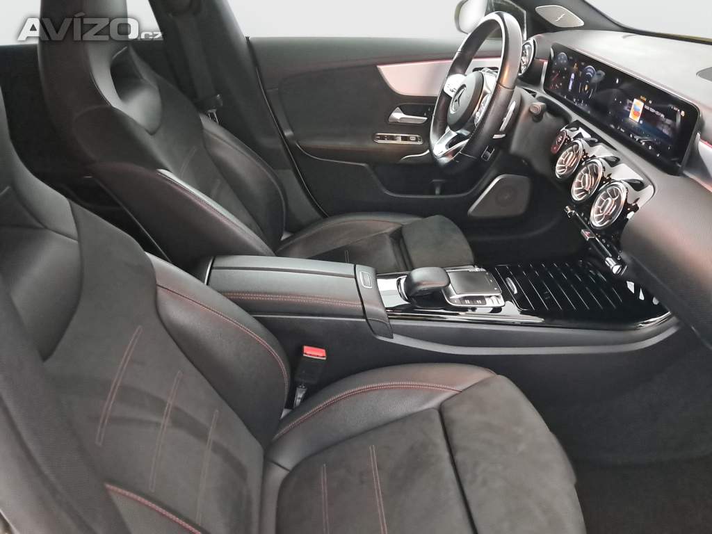 Foto inzerátu Mercedes CLA 200 d 4MATIC